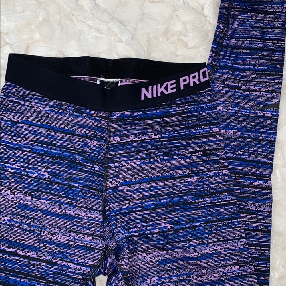 Nike Pro Leggings - image 4